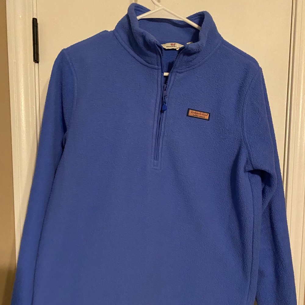 Vineyard Vine fleece pullover size medium